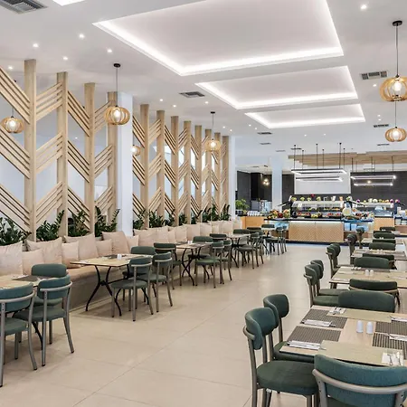 White Olive Marine Aquapark Hotel