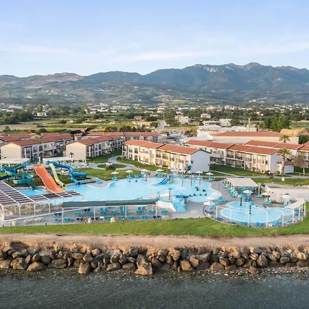Hotel White Olive Marine Aquapark 4*