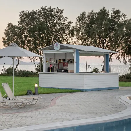White Olive Marine Aquapark Hotel