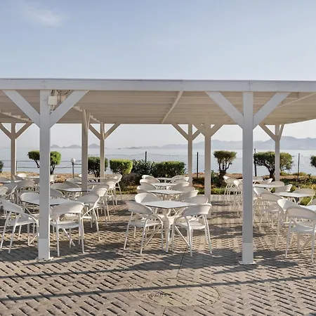 White Olive Marine Aquapark Hotel 4*