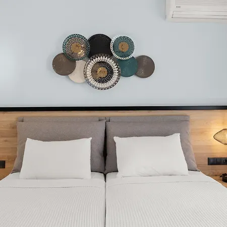 White Olive Marine Aquapark Hotel 4*