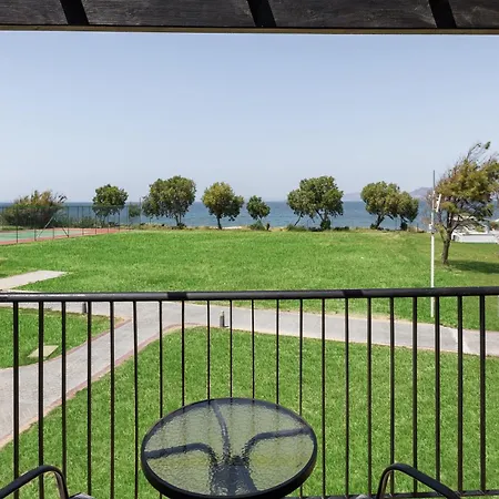 Hotel White Olive Marine Aquapark 4*