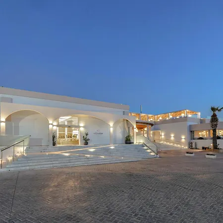 White Olive Marine Aquapark Hotel 4*